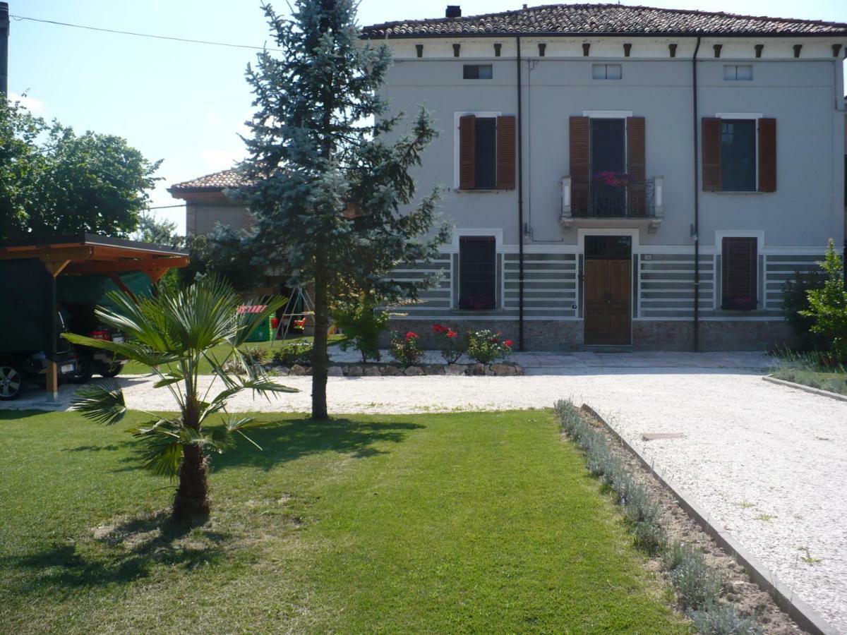 Villanova sull'Arda L'Albero Della Gioia B&B 외부 사진